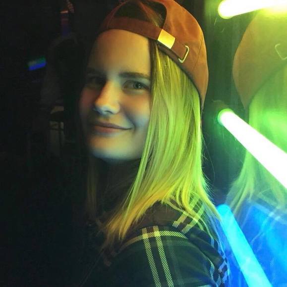 Meet your Posher, Meagan - Picture 1 of 1